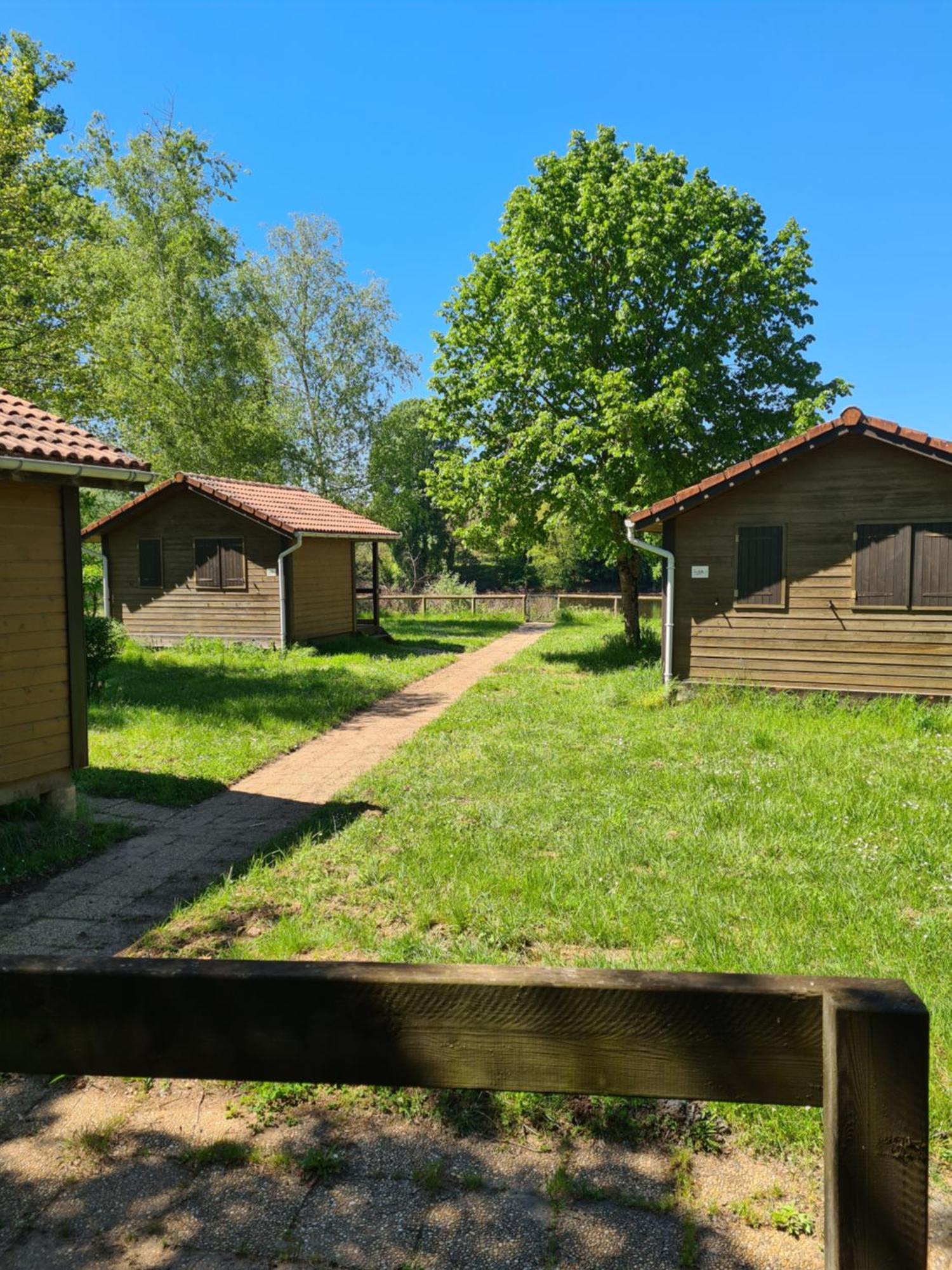 Les Chalets Guinguette Capdenac-Gare Extérieur photo